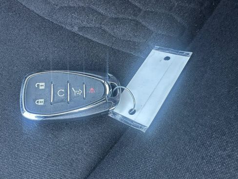 Used 2021 Chevrolet Equinox LT AWD/4WD image 36