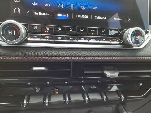 Used 2023 Chevrolet Colorado Z71 w/ Z71 Convenience Package 2 image 20