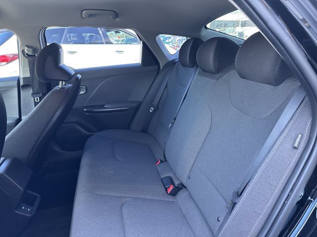 Used 2025 Kia K4 FWD image 12
