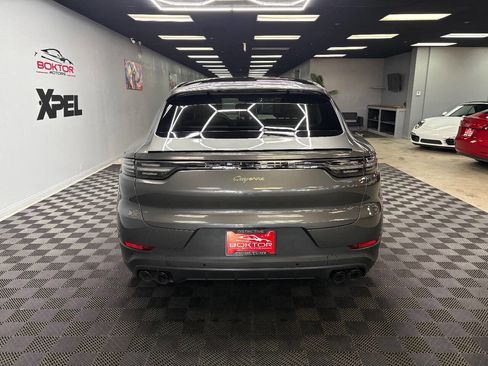 Used 2021 Porsche Cayenne E-Hybrid Coupe image 15