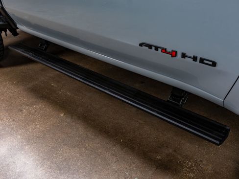 Used 2025 GMC Sierra 2500 AT4 w/ AT4 Premium Plus Package image 13