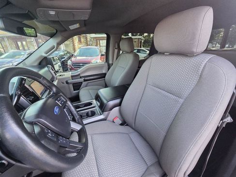 Used 2019 Ford F150 XLT w/ Equipment Group 302A Luxury AWD/4WD image 11