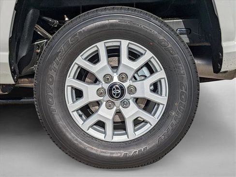 Used 2024 Toyota Tacoma SR5 image 10