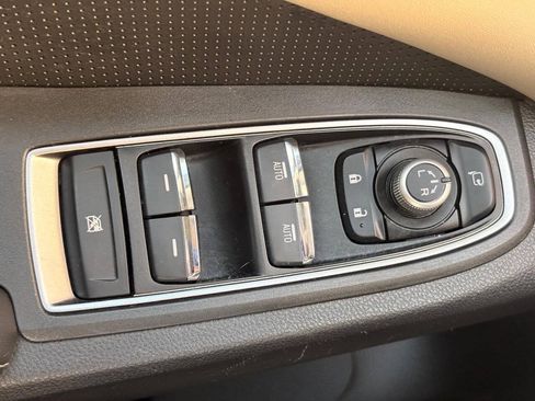 Used 2022 Subaru Ascent Touring AWD/4WD image 32