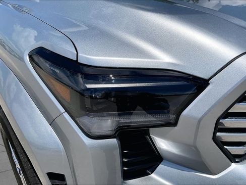 Used 2024 Toyota Tacoma Limited AWD/4WD image 52