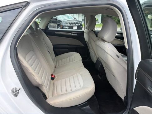 Used 2018 Ford Fusion S FWD image 18
