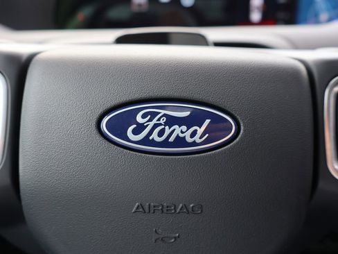 Used 2025 Ford Expedition Max Platinum AWD/4WD image 29