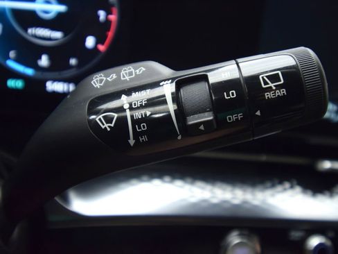 Used 2022 Kia Carnival SX Prestige FWD image 41