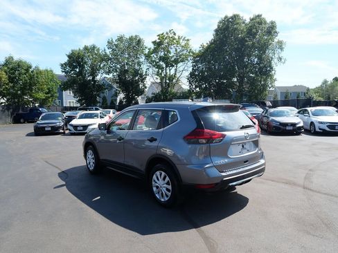 Used 2017 Nissan Rogue S AWD/4WD image 5