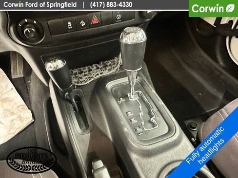 Used 2013 Jeep Wrangler Unlimited Sahara w/ Connectivity Group AWD/4WD image 24