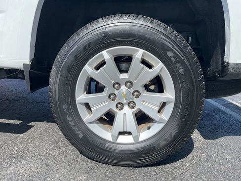 Used 2020 Chevrolet Colorado LT w/ LT Convenience Package RWD image 9