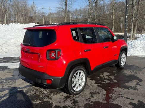 Used 2019 Jeep Renegade Sport w/ Sport Appearance Group FWD image 7
