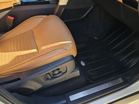 Used 2019 Land Rover Discovery HSE Luxury AWD/4WD image 45