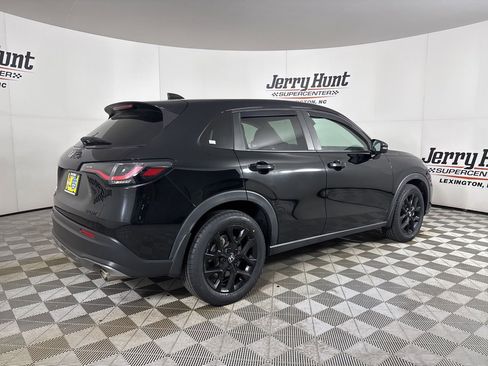 Used 2024 Honda HR-V Sport image 4