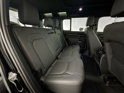 Certified 2025 Land Rover Defender 110 S AWD/4WD image 28