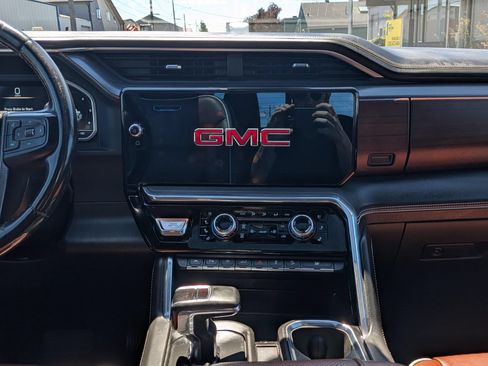 Used 2023 GMC Sierra 1500 Denali Ultimate AWD/4WD image 11