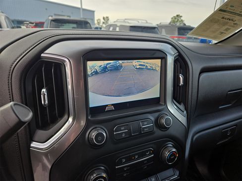 Used 2020 Chevrolet Silverado 1500 LT w/ Remote Start Package image 26