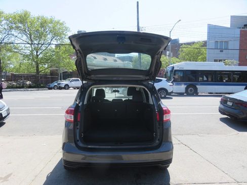 Used 2017 Ford C-MAX SE w/ Equipment Group 202A FWD image 22