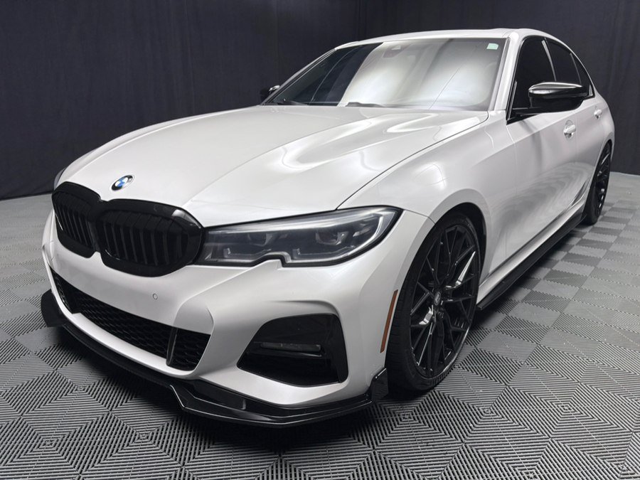 Used 2021 BMW 330i xDrive  w/ M-Sport Package w/ M Sport Package AWD/4WD image 2