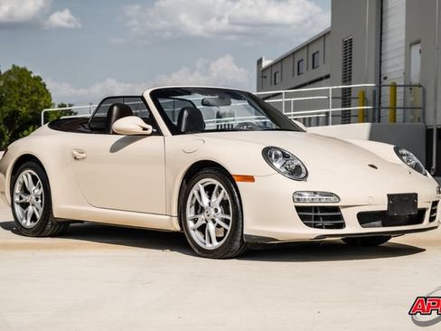 Used 2009 Porsche 911 Carrera RWD image 6