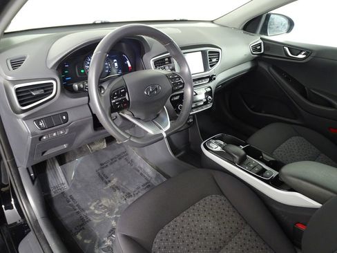 Used 2019 Hyundai Ioniq Electric image 19