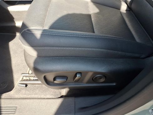 Used 2025 Chevrolet Equinox LT w/ Convenience Package II AWD/4WD image 14