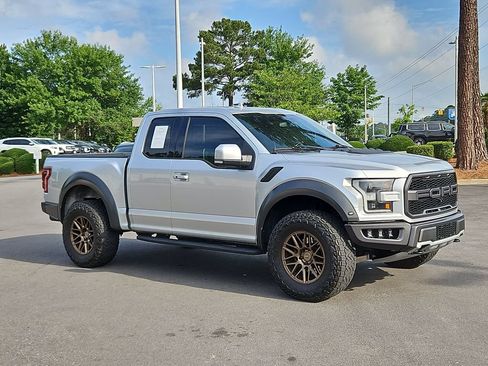 Used 2019 Ford F150 Raptor w/ Equipment Group 802A Luxury AWD/4WD image 1