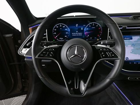 Used 2024 Mercedes-Benz E 450 4MATIC Sedan image 2
