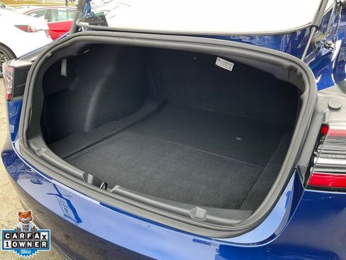 Used 2023 Tesla Model 3 Standard Range image 8