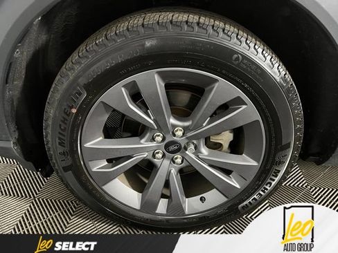 Used 2023 Ford Explorer XLT w/ Equipment Group 202A AWD/4WD image 24