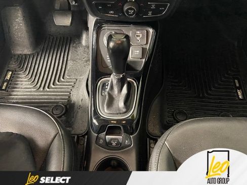 Used 2020 Jeep Compass Latitude AWD/4WD image 16