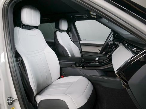 New 2026 Land Rover Range Rover Sport Dynamic SE AWD/4WD image 3