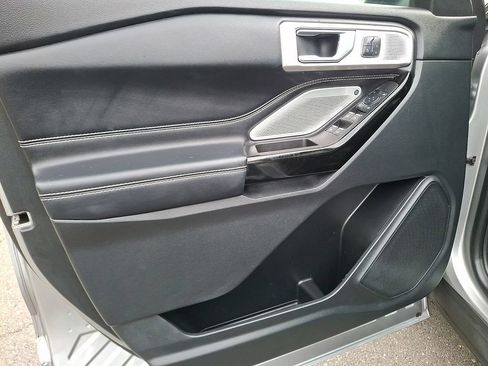 Used 2021 Ford Explorer ST w/ Equipment Group 401A AWD/4WD image 14