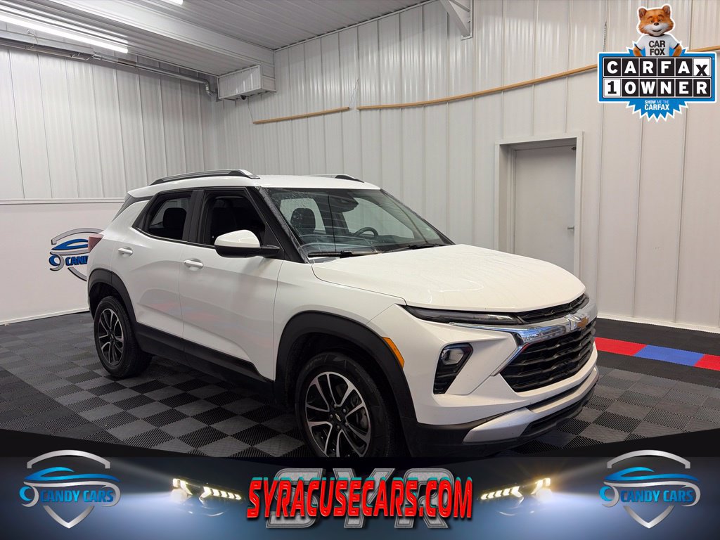 Used 2025 Chevrolet TrailBlazer LT AWD/4WD image 1