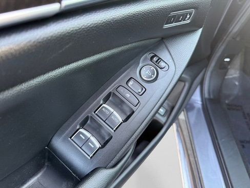 Used 2021 Honda Accord Touring image 10