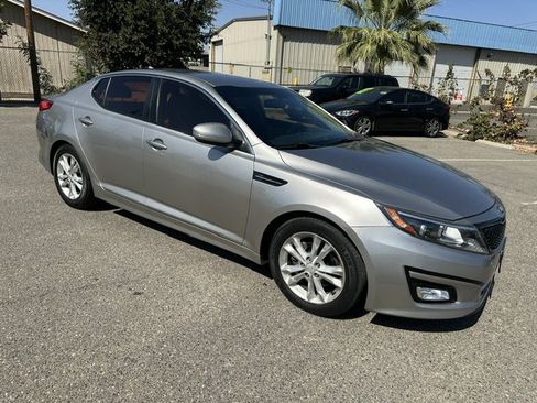 Used 2015 Kia Optima LX FWD image 16