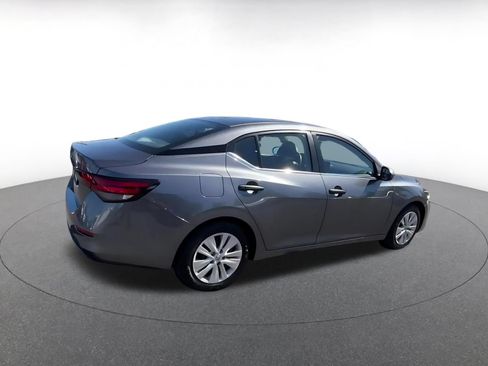 Used 2025 Nissan Sentra S FWD image 15