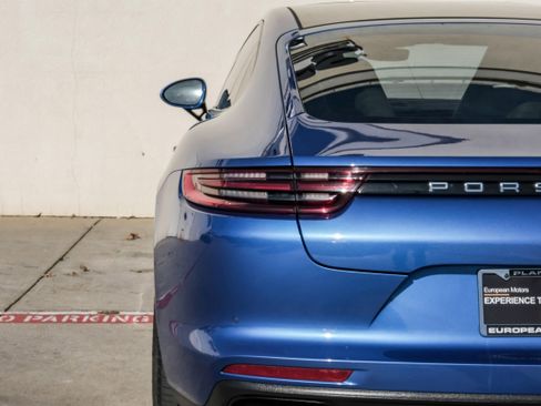 Used 2018 Porsche Panamera 4 w/ Sport Chrono Package image 63