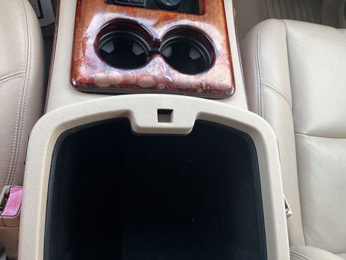 Used 2008 Chevrolet Silverado 3500 LTZ w/ EZ-Lift Tailgate Package image 72