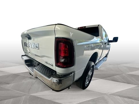 Used 2025 RAM 2500 Big Horn AWD/4WD image 8
