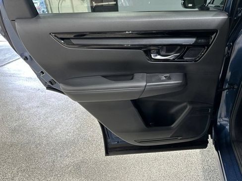 Used 2025 Honda CR-V EX-L image 15