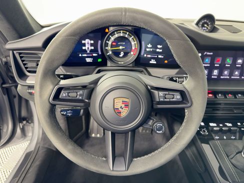 Certified 2022 Porsche 911 GT3 image 17