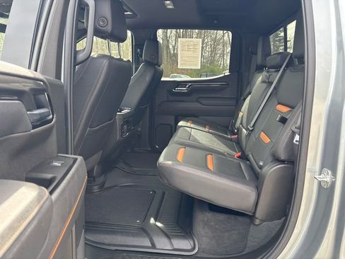 Certified 2025 GMC Sierra 1500 AT4 w/ Technology Package AWD/4WD image 15