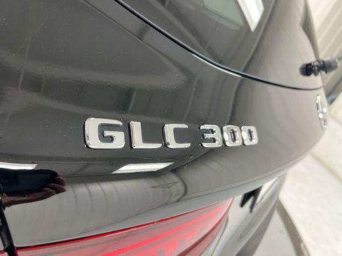 Used 2022 Mercedes-Benz GLC 300 4MATIC image 26