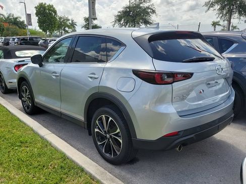 Used 2023 MAZDA CX-5 AWD 2.5 S w/ Premium Plus Pkg image 3