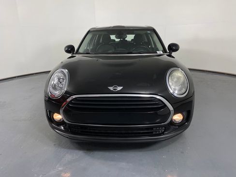 Used 2017 MINI Cooper Clubman image 2