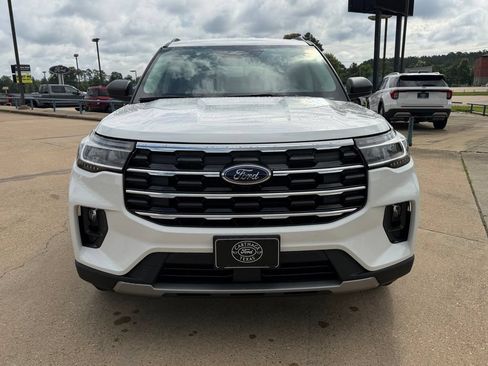 New 2026 Ford Explorer Active w/ Active Comfort Package RWD image 9