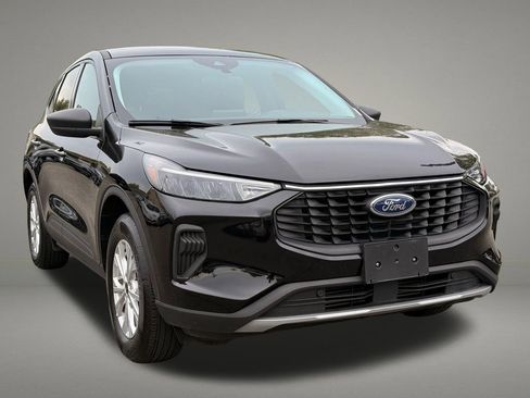 Used 2025 Ford Escape Active AWD/4WD image 8