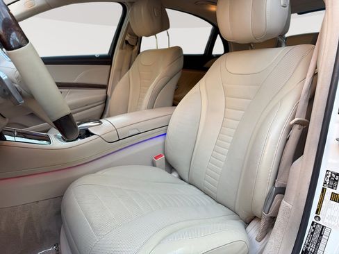 Used 2019 Mercedes-Benz S 560 Sedan w/ AMG Line Exterior image 13