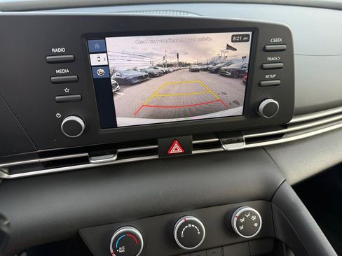 New 2026 Hyundai Elantra SE FWD image 18